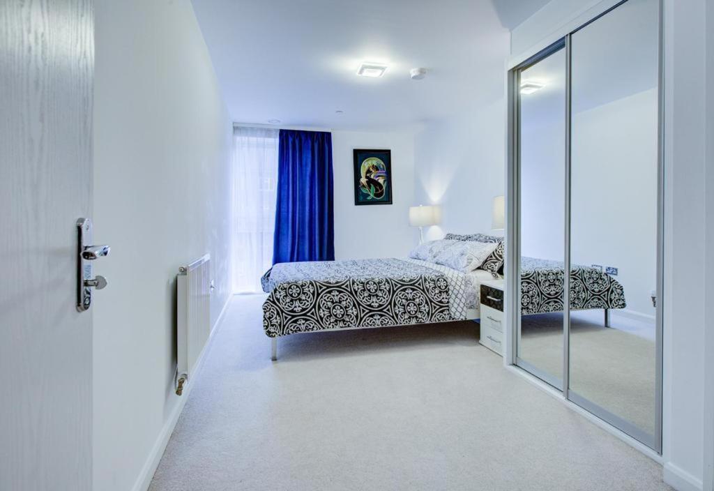 דירות לונדון Luxury 2 Bed Flat In A New Block In East Acton מראה חיצוני תמונה